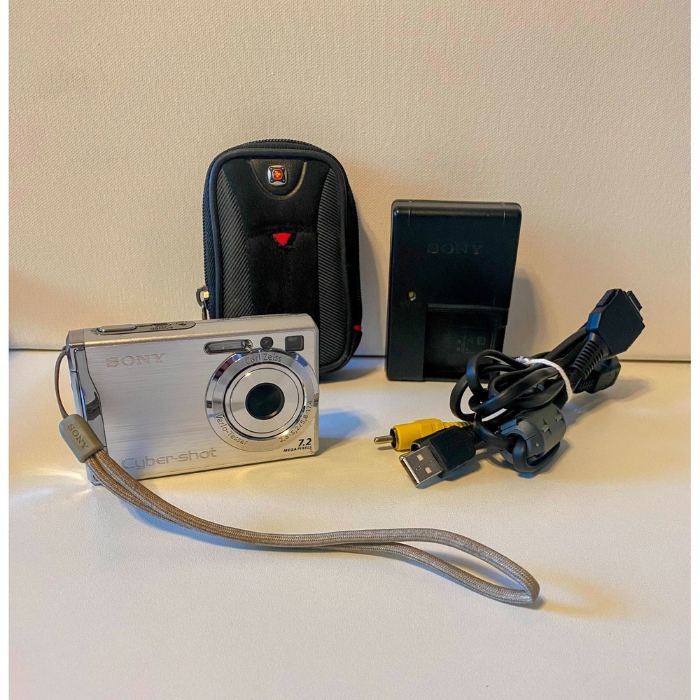 Sony Cyber-shot DSC-W80 7.2MP Digital Camera Silver Tested Battery Cable & Case